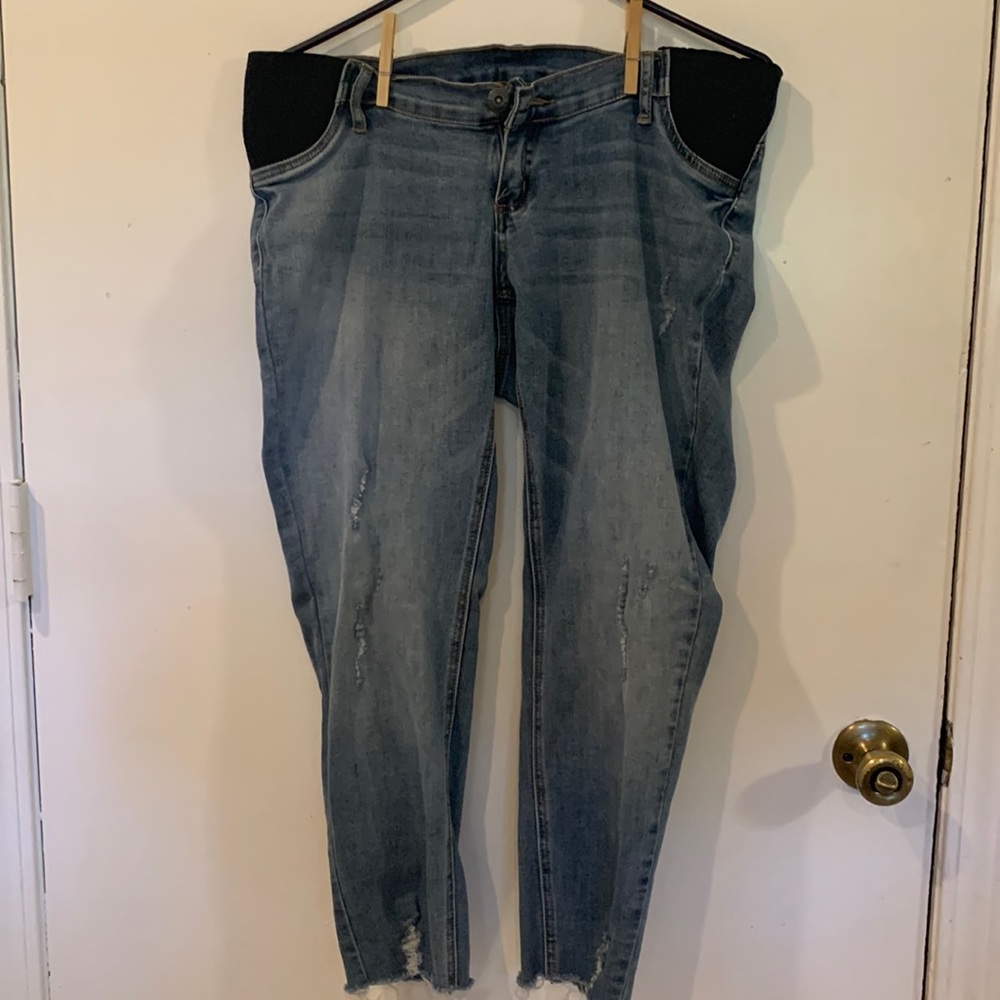 Indigo Blue distressed maternity jeans size L